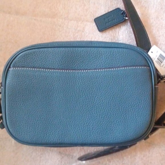 SOLD - NEW Coach X Peanuts Jamie Camera Bag With Snoopy Ski Motif - Picture 3 of 9